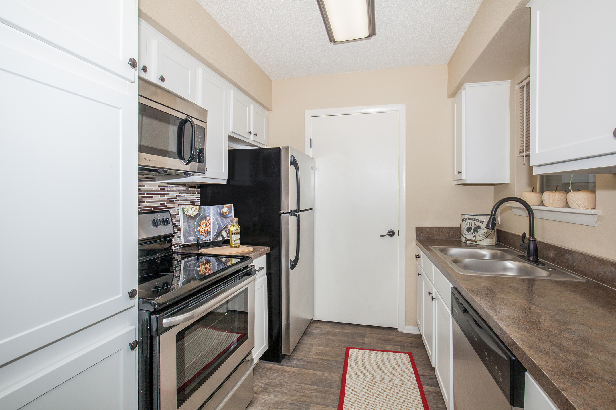 The Hills on Breckinridge The Multifamily Advisory Group at Cushman